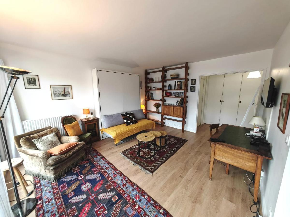 Appartement Avec Balcon Et Parking A Paris Alesia Exterior foto